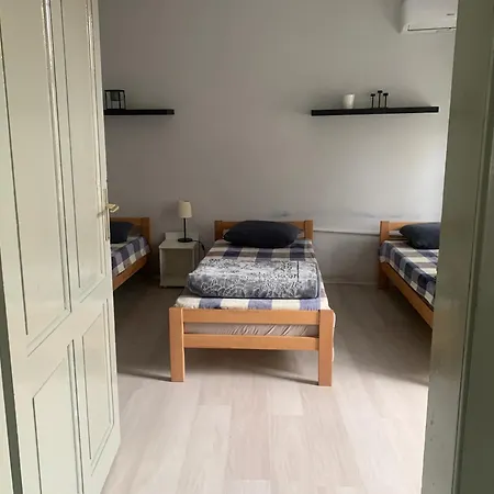Downtown Mixed Beds Hostel Belgrade