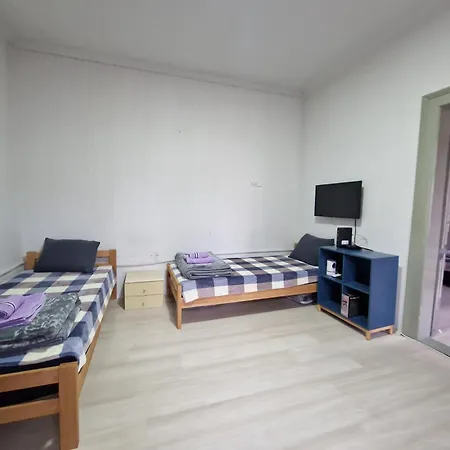 Hostel Downtown Mixed Beds Βελιγράδι
